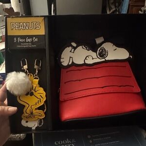 Peanuts Red and Yellow Shoulder Bag Set
